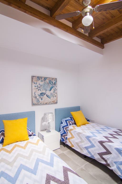 Anju Villas Los Delfines Bravo'S Apartments Corralejo Ngoại thất bức ảnh